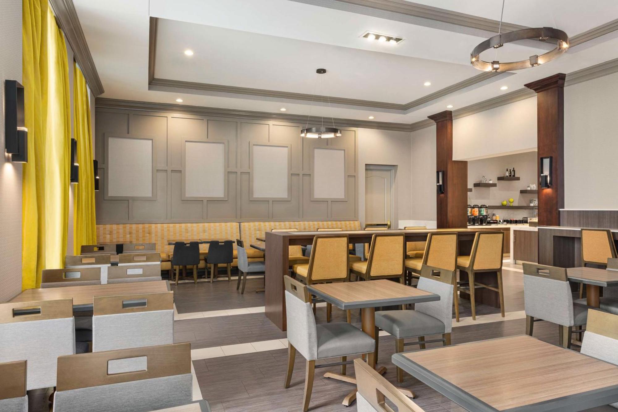Homewood Suites By Hilton Philadelphia-City Avenue Екстер'єр фото